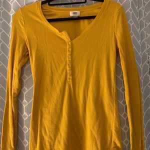 Mustard yellow top